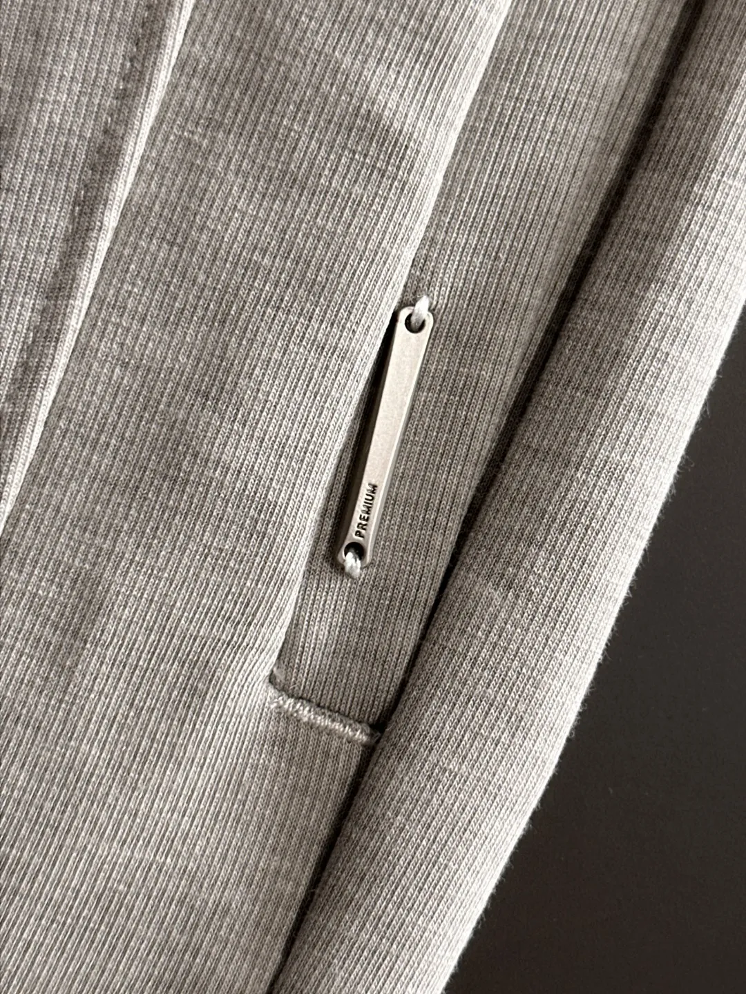 The next day shipped P195 Balenciaga 2026 summer New Arrival elastic casual pants, counter custom fabric Breathable high comfort, impeccable details, brand elements design concept, reflecting high quality. The hand feels delicate and soft! Casual cuts and awesome upper body! Sizes: S-3XL